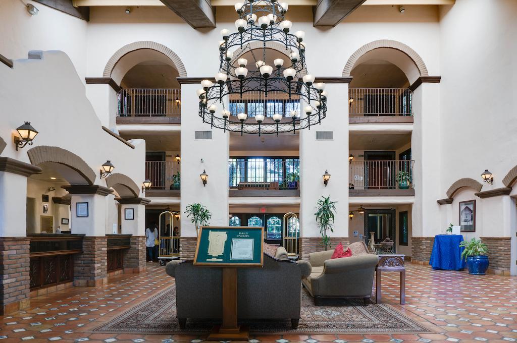 Buena Park Grand Hotel & Suites Exteriör bild