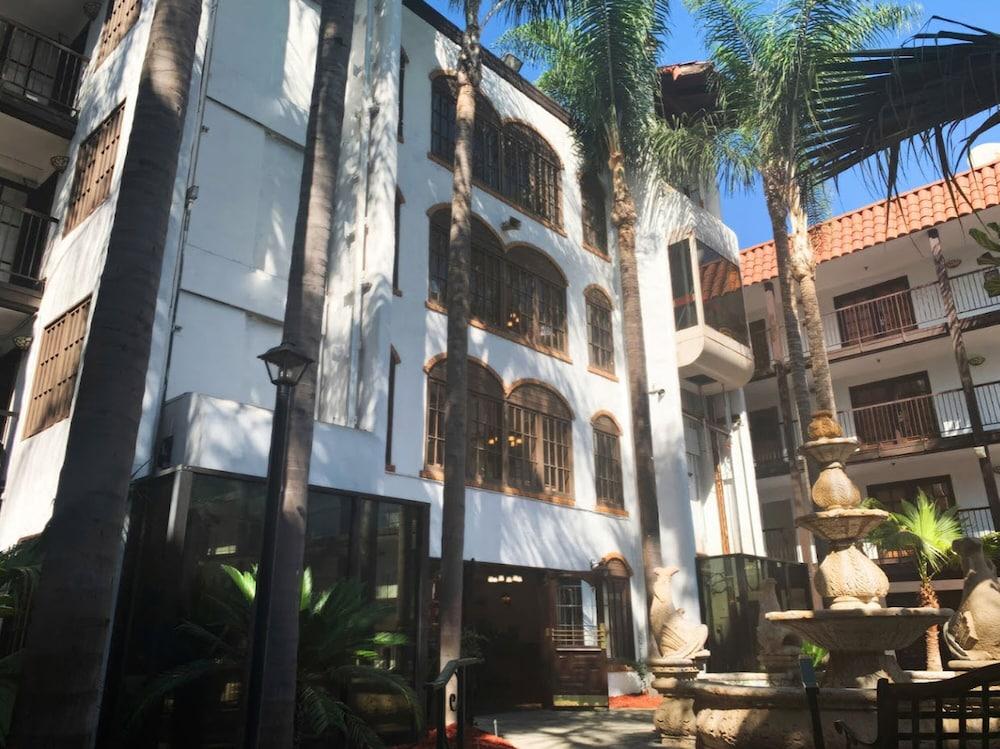 Buena Park Grand Hotel & Suites Exteriör bild