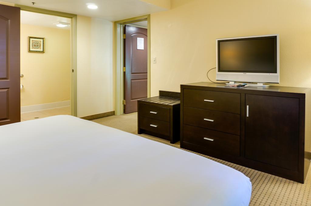 Buena Park Grand Hotel & Suites Exteriör bild