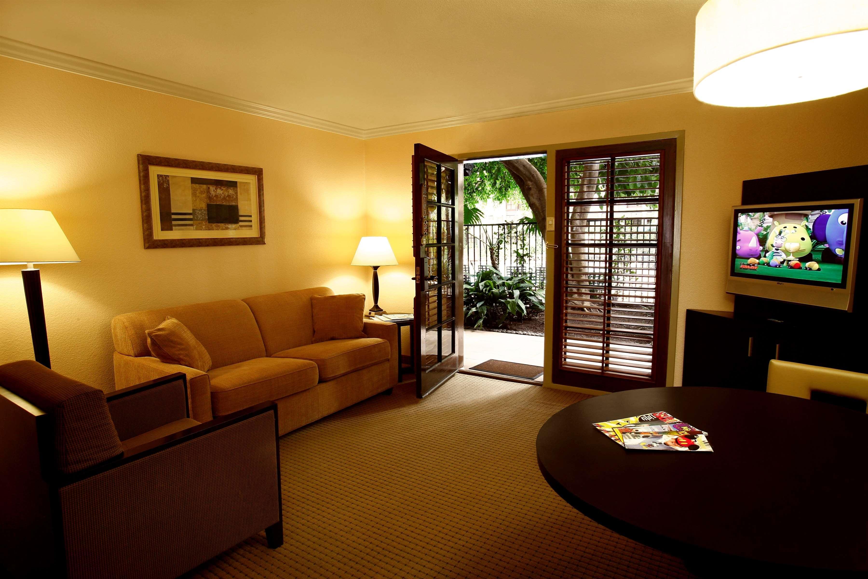 Buena Park Grand Hotel & Suites Exteriör bild