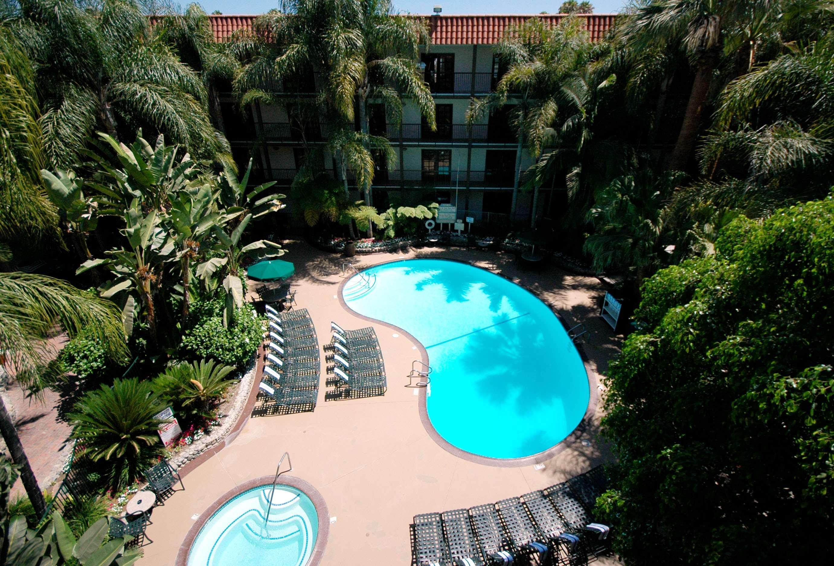 Buena Park Grand Hotel & Suites Exteriör bild